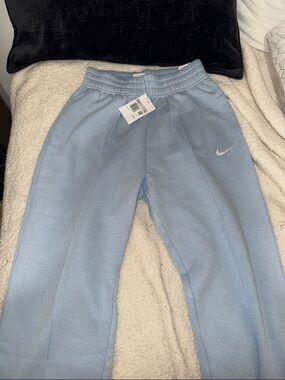 Light blue nike sweatpants NWT!